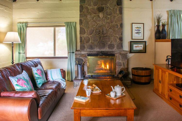 Lolambazo Country House & Cottage - Giants Castle Drakensberg Mahlutshini المظهر الخارجي الصورة