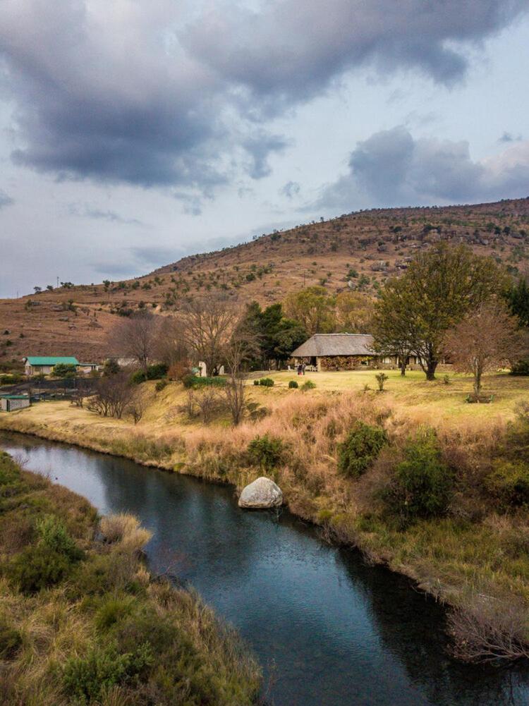 Lolambazo Country House & Cottage - Giants Castle Drakensberg Mahlutshini الغرفة الصورة